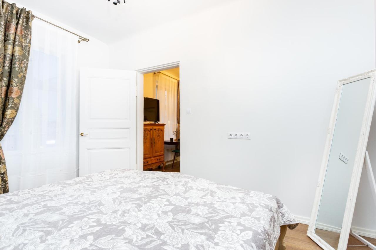 Easyrentals Central Tallinn Apartments By Tallinn University Esterno foto