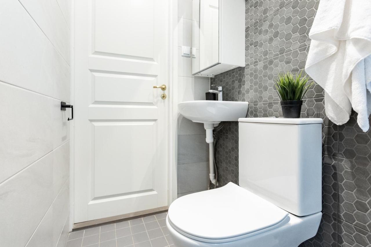 Easyrentals Central Tallinn Apartments By Tallinn University Esterno foto