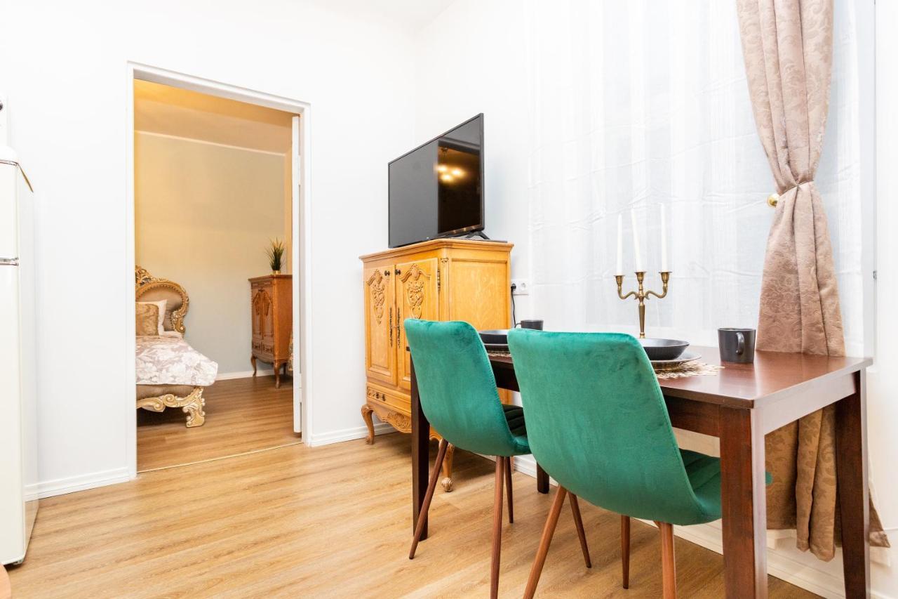 Easyrentals Central Tallinn Apartments By Tallinn University Esterno foto