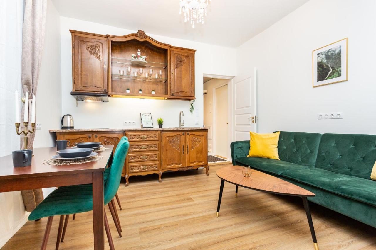 Easyrentals Central Tallinn Apartments By Tallinn University Esterno foto